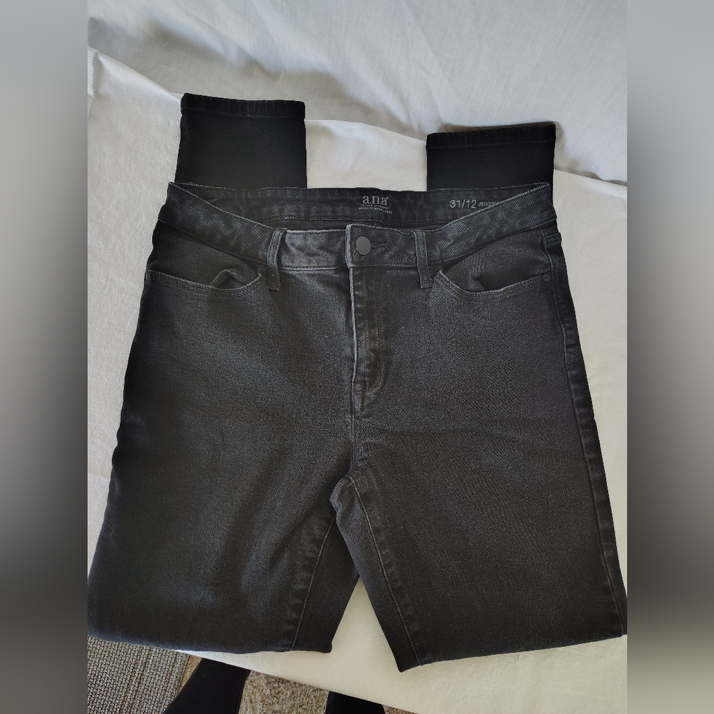 a.n.a Black Women Jeggings